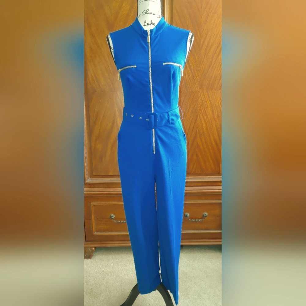 Venus jumpsuit, NEW, royal blue, size 4, zip front, belted, fit flattering,